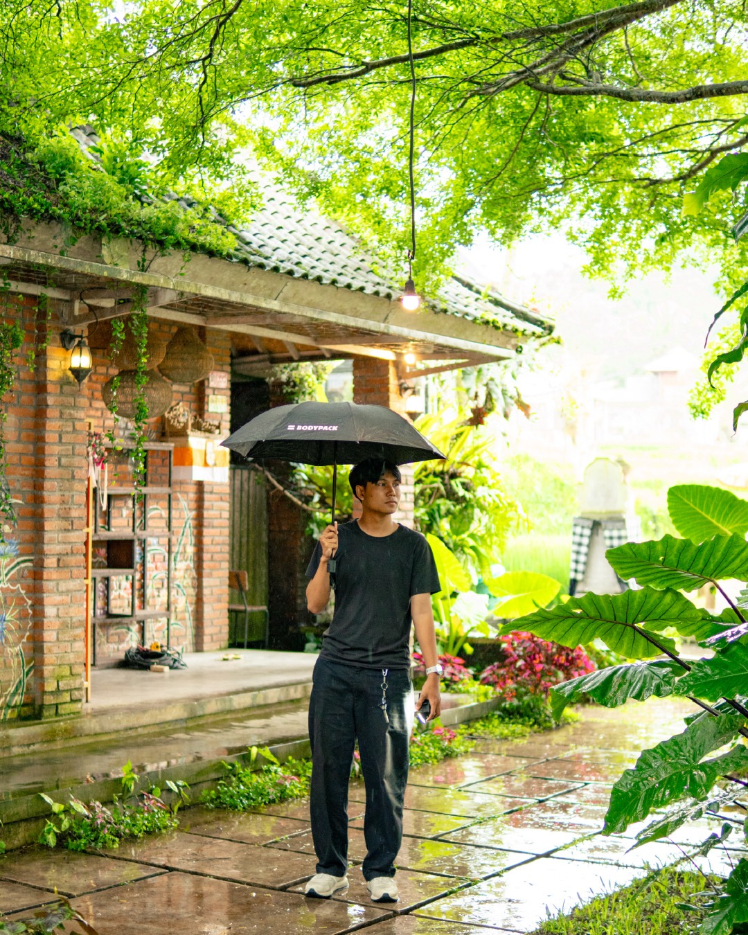 Restoran sawah Bali ini, selain buat foto-foto doang, ada apa lagi sih? 4