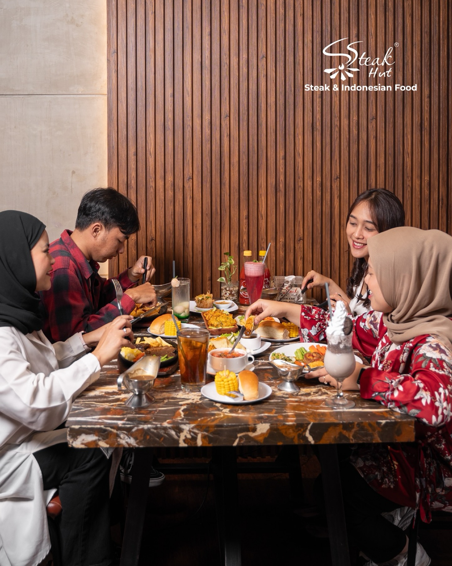 Modal kartu, makan diskon 50%! Steakhouse 4.7 di Surabaya ini, awas kalap! 3