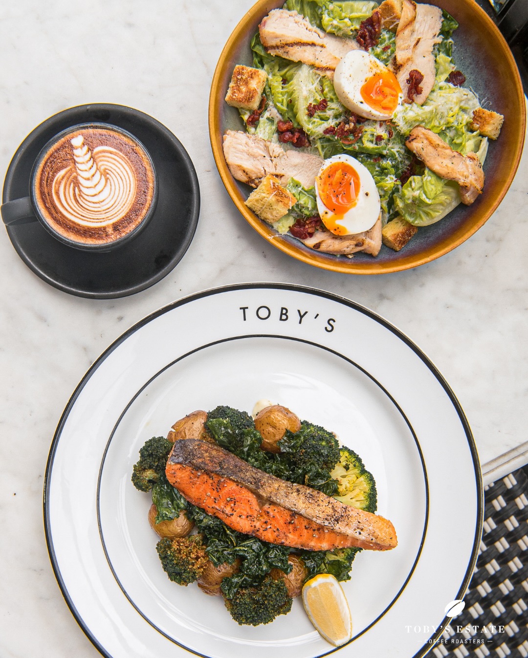 A 4.9-Star 'God-Tier' Spot on Google? I Got a Steak Fail at Toby's Estate in Palembang... 7