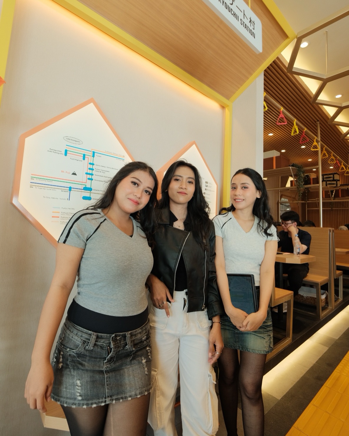 This 15K sushi in Makassar is super photogenic, but I have to be honest about the taste. 4