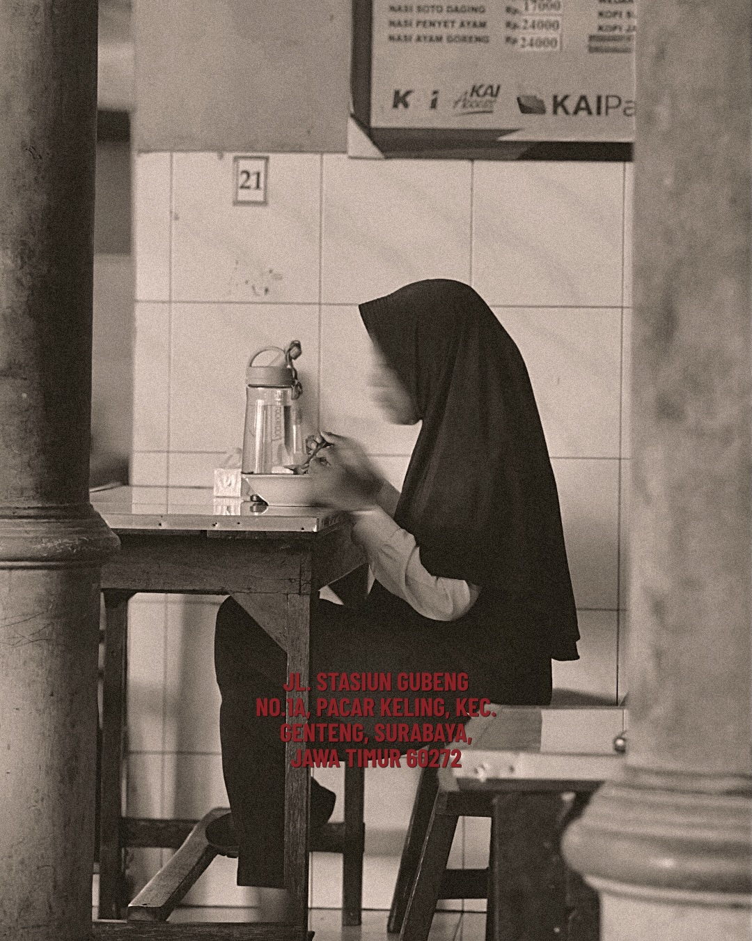 Cuma 24k per orang, kedai legendaris dekat Stasiun Gubeng. Tapi buat si bersih banget, mending jangan ke sini! 2