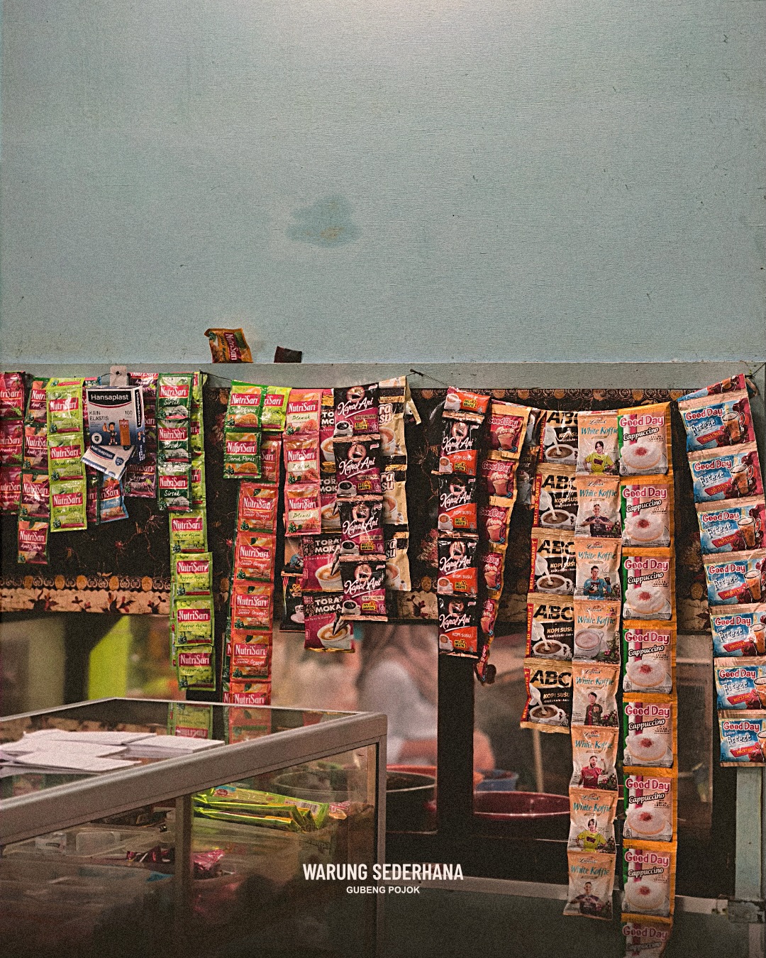 Cuma 24k per orang, kedai legendaris dekat Stasiun Gubeng. Tapi buat si bersih banget, mending jangan ke sini! 3