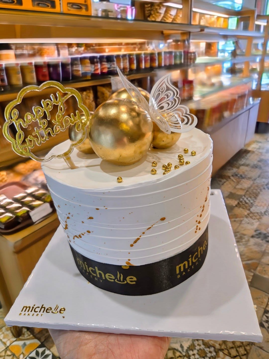 From Lokal pastries to Korean cakes, this Cibubur bakery is just Anjay 8