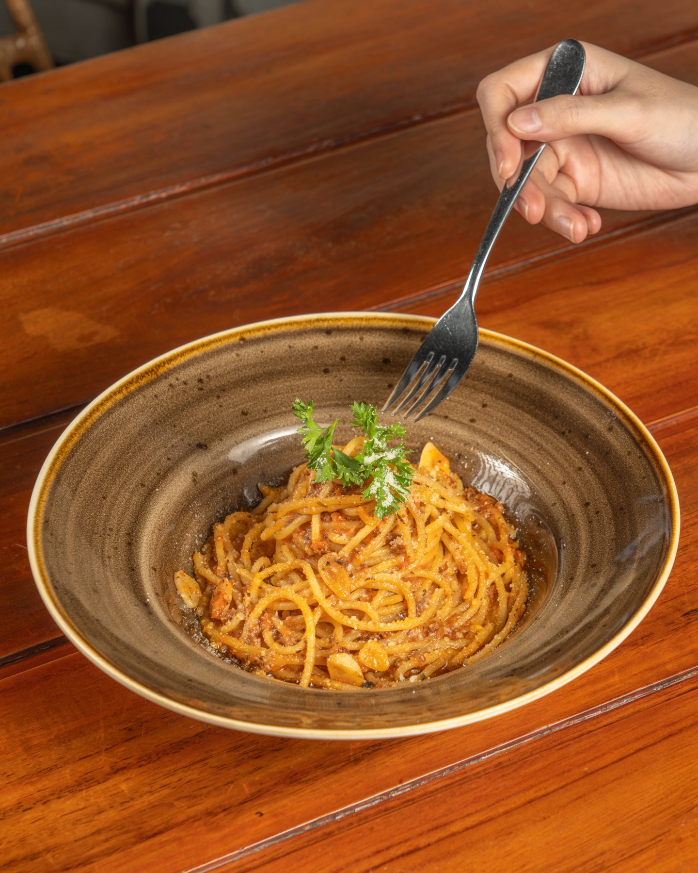 15 Mins Before My Ferry, I Found the Best Nongkrong Spot at This Batam Chain Store