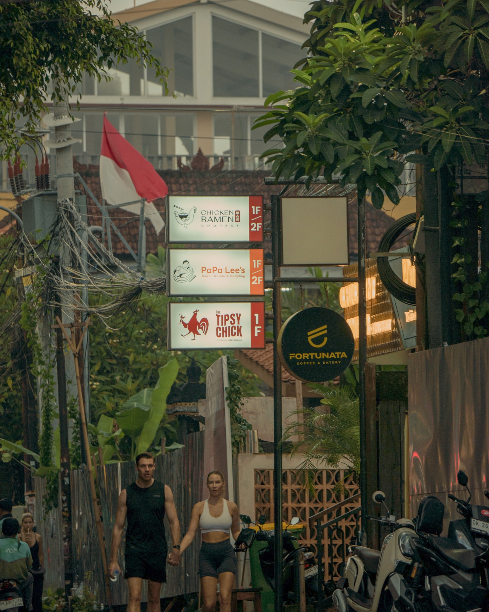 Google 4.8? Anjay, segini doang? Bakmi viral Seminyak ini aku cuma rekomendasiin setengah! 5