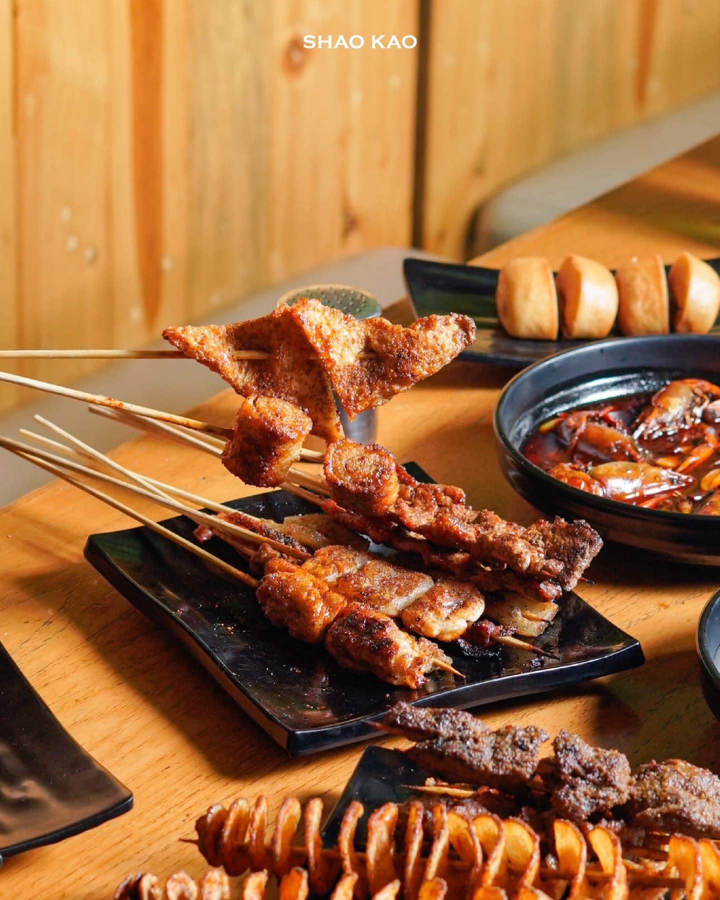 Rating Google 4.7 tapi kok bikin mules parah? BBQ viral Jakarta ini, mending pikir-pikir lagi deh. 5