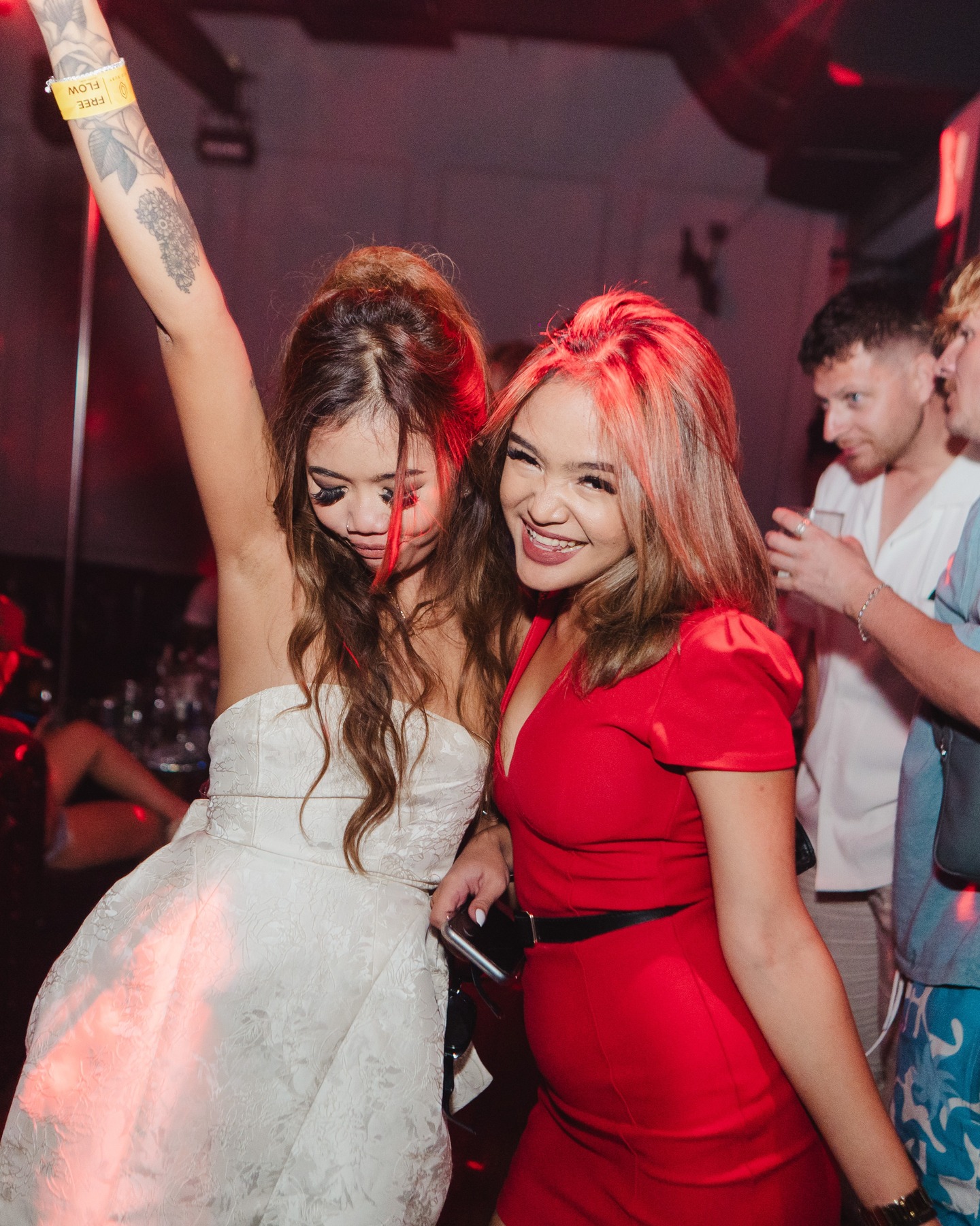 音乐满分,安全负分,巴厘岛这家夜店你敢去吗? 3