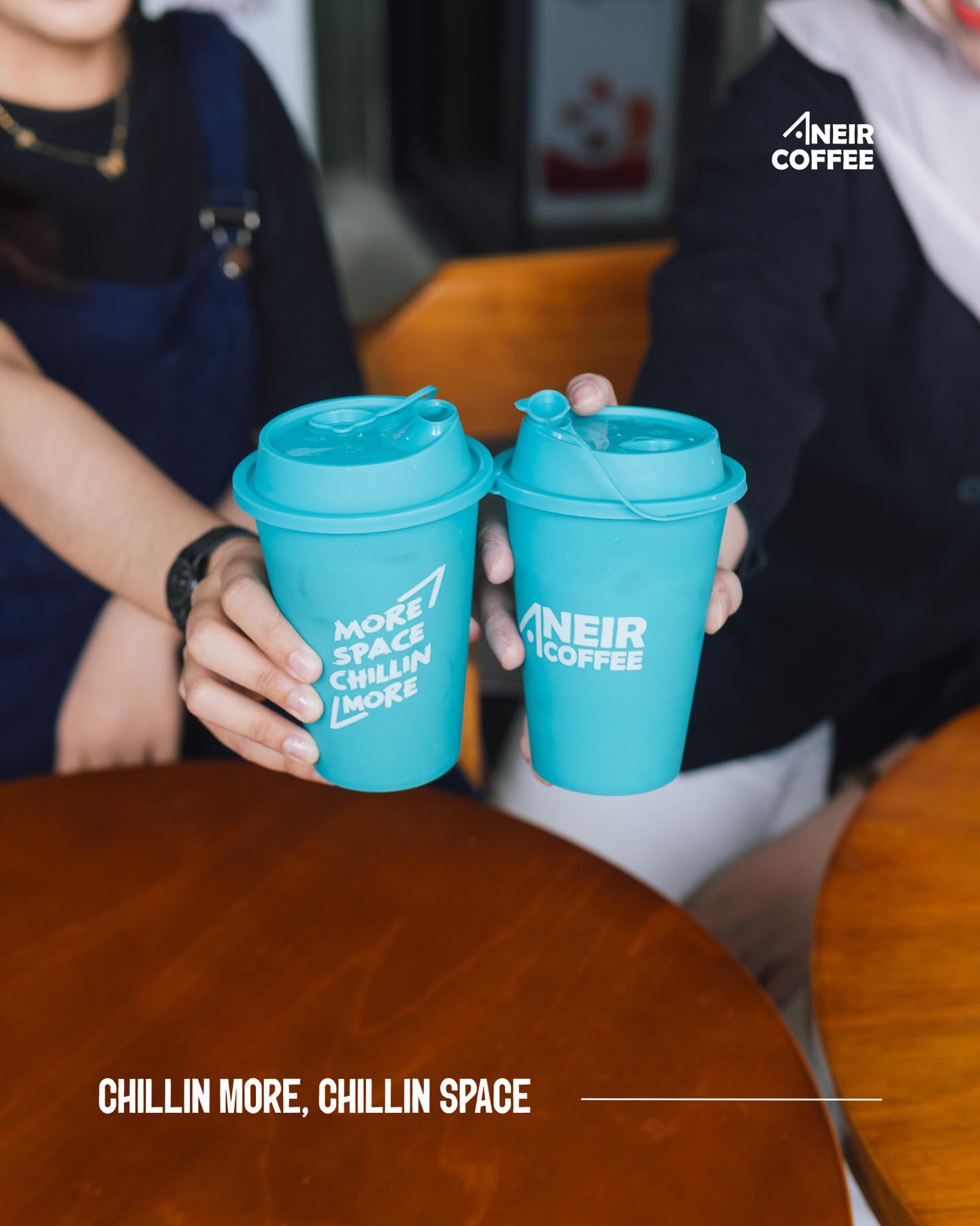 班贾尔马辛这家咖啡馆,怕热星人和烟味敏感者请直接划走! 5