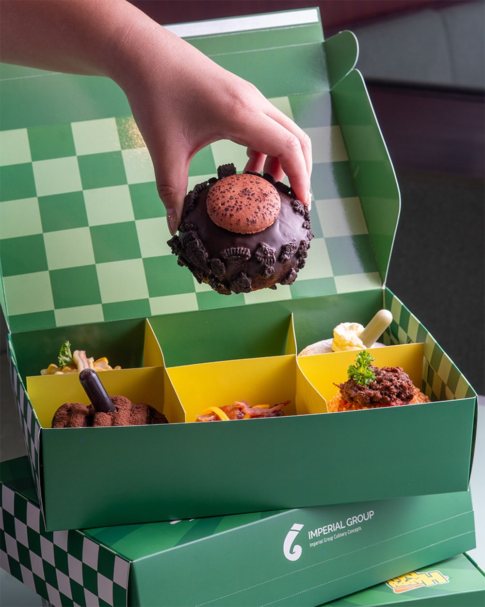 Spot nongkrong baru buat bocil di Bintaro? Zonk dan mantapnya resto sirkus ini, udah aku cicipin duluan nih